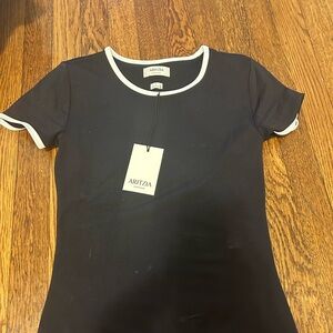 Aritzia Black Short Sleeve Tee with White Trim